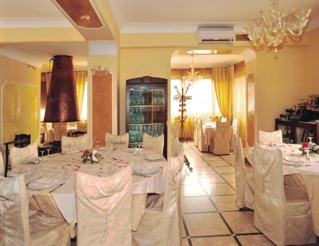 Albergo La Perla Civitella Roveto Dış mekan fotoğraf