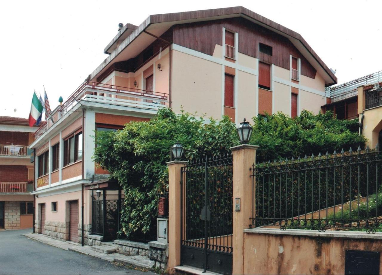 Albergo La Perla Civitella Roveto Dış mekan fotoğraf